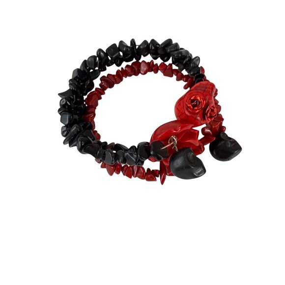 Gothic Red Black Rose Skull Beaded Memory Wire Bracelet Rockabilly Stretch - Picture 2 of 7